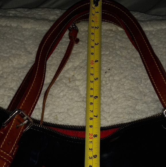 Dooney & Bourke Large Nina Black Patent Leather Shoulder Bag - Picture 7 of 7